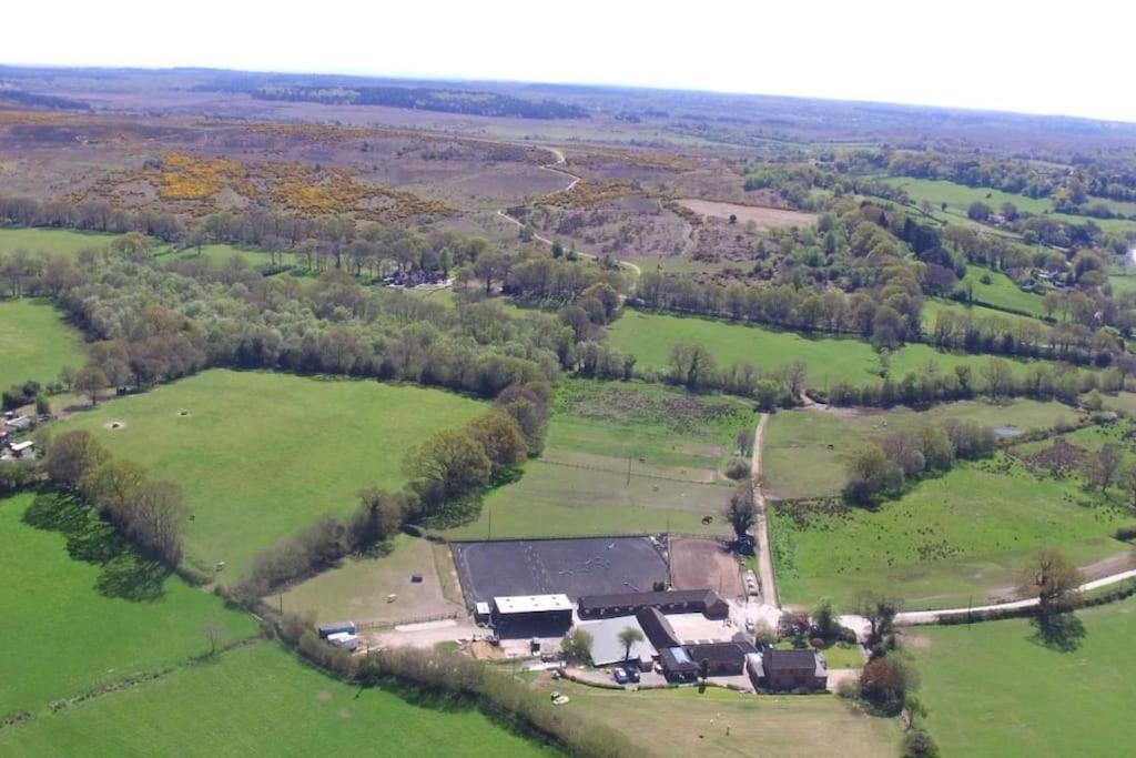 Arniss Farmhouse Fordingbridge Bagian luar foto